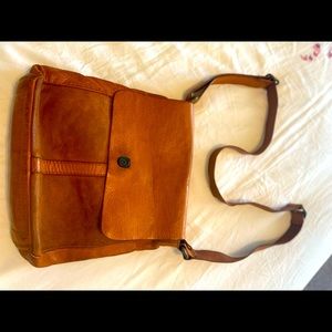 Gorgeous Campomaggi crossbody bag made in Italy